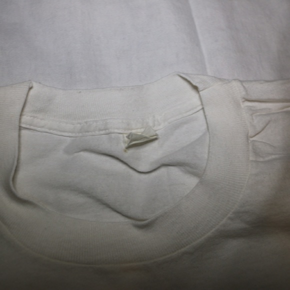 White tee with neon palm tree print - Picture 4 of 4